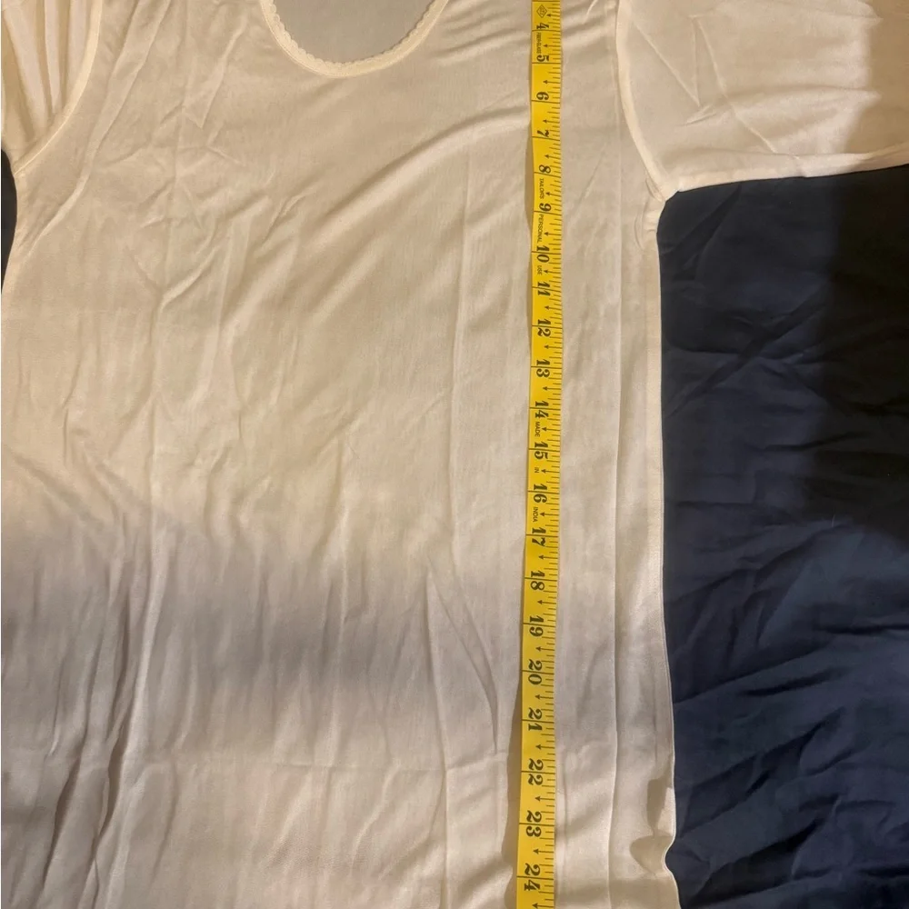 WinterSilks Cream Long Sleeve Women's Silk Top (2) - Picture 5 of 8